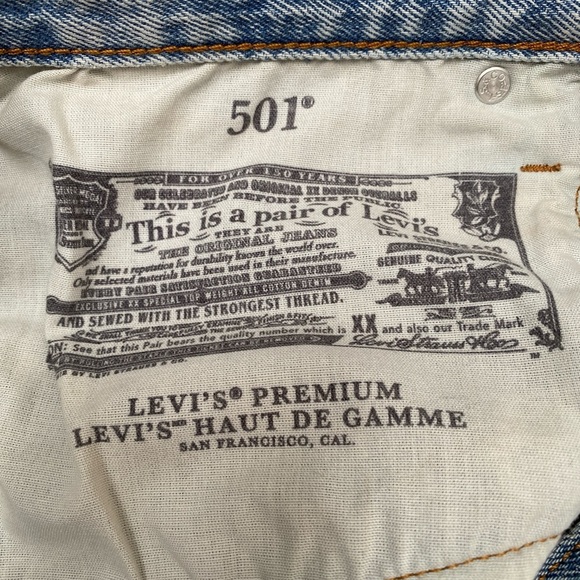 Levi's - Premium 501 Two Tone Indigo Wash Women’s Jean Shorts - Picture 14 of 16